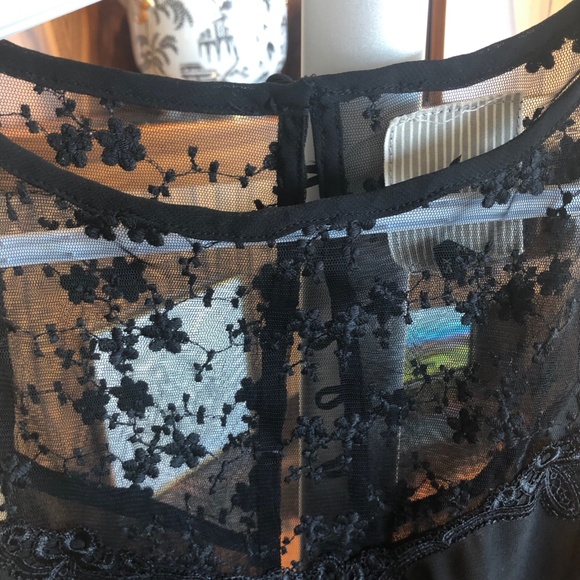 Lace bodysuit - Picture 3 of 6